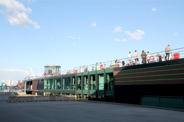 facqopendeurschip2.jpg