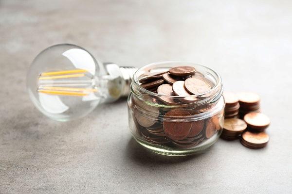 124380176glassjarcoins.jpg