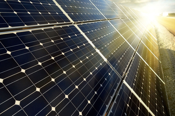 35838890powerplantusingrenewablesolarenergywithsun.jpg